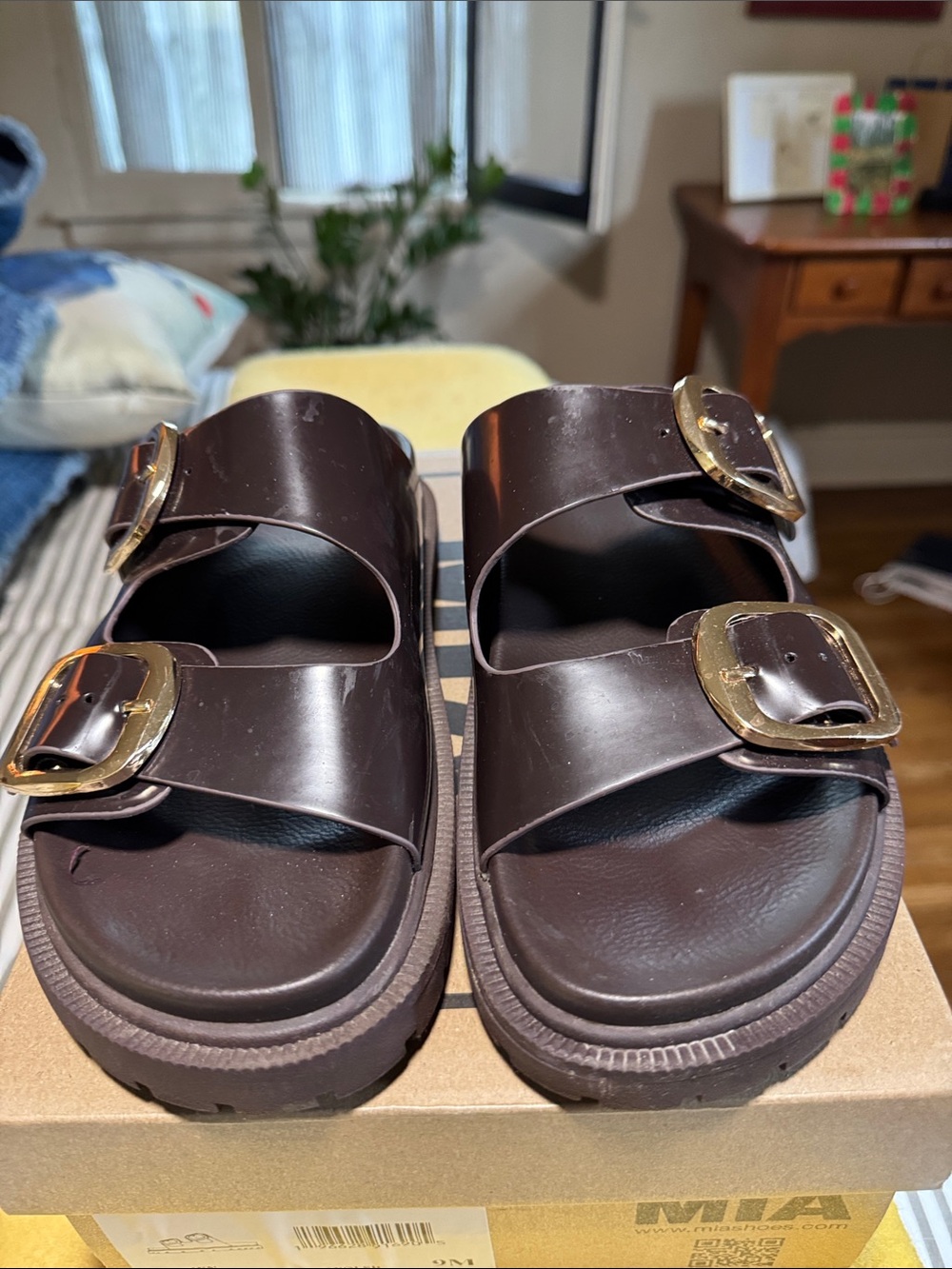 MIA Brown Platform Lug Sole Buckle Sandals Women’s Size 9